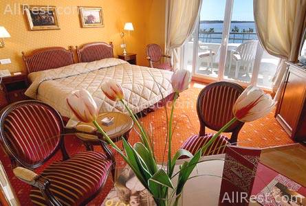 Hotel Majestic Barriere 18